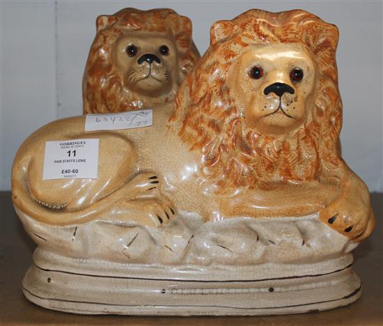 Pair Staffs lions